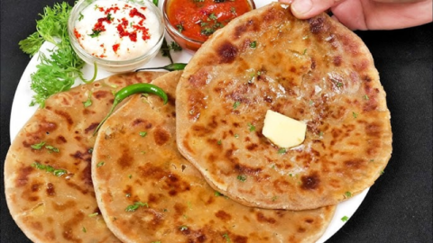 Aloo Paratha Recipe: Try This Mouth-watering Breakfast