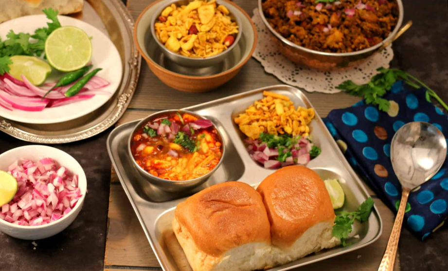 Misal Pav Recipe: Start Your Mornings with This Spicy Treat